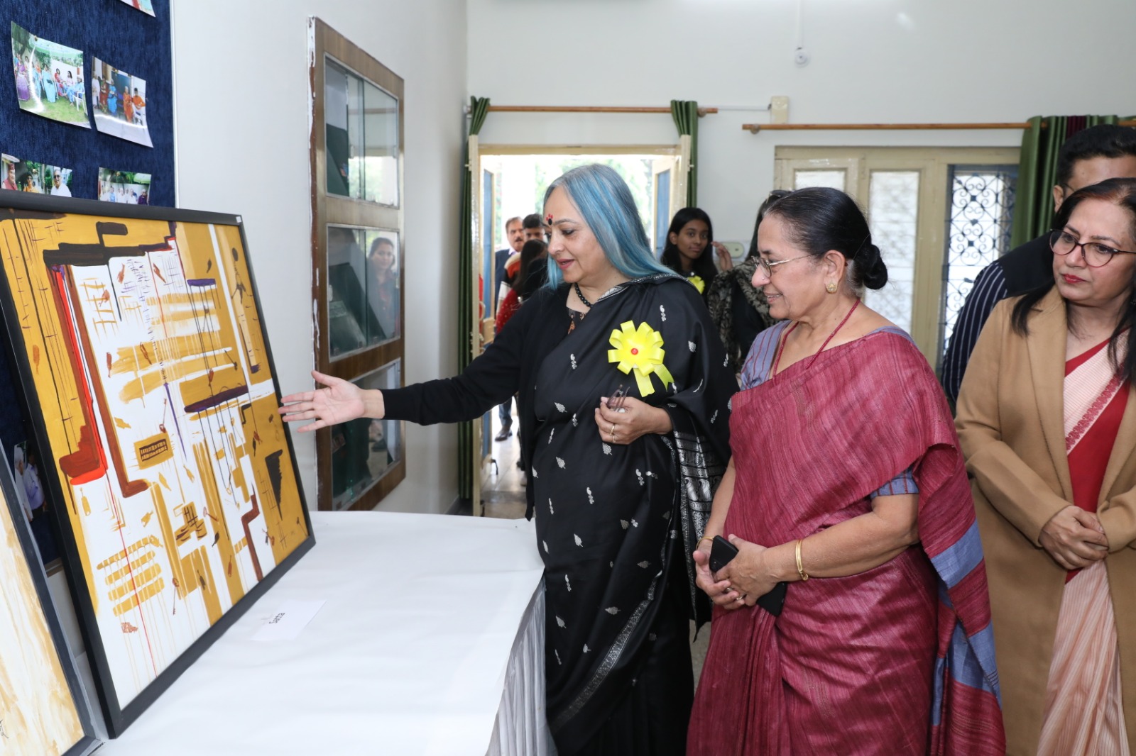 Savita Kapoor with healthcare workers